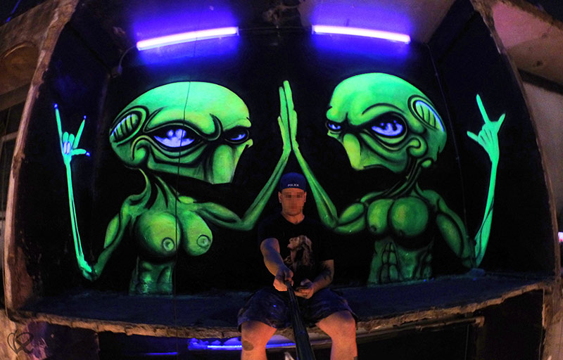 aliens in black light graffiti mural gallery