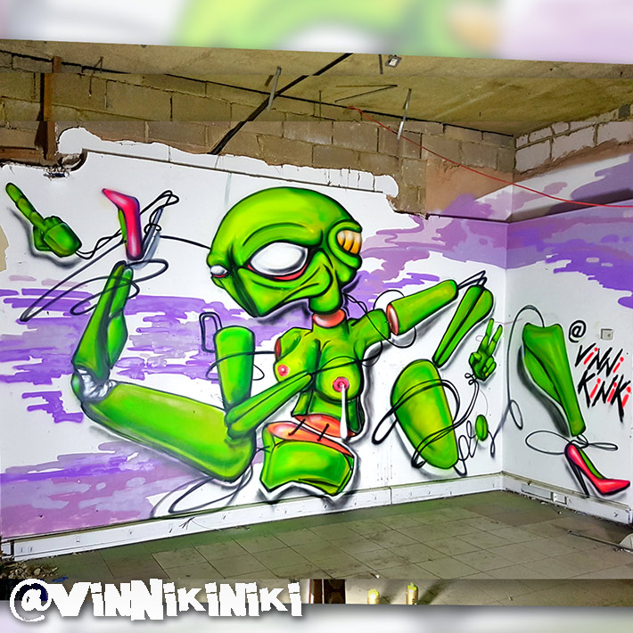 sex droid alien autopsy graffiti Vinni Kiniki